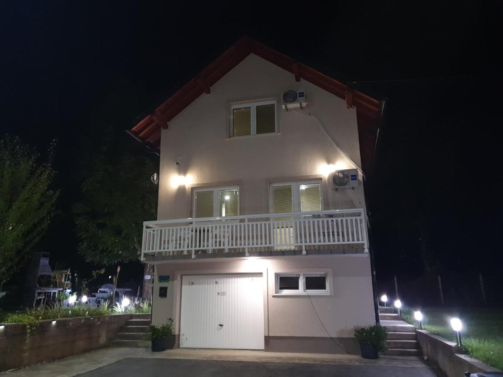 House Apartment Azra Sarajevo Exterior photo